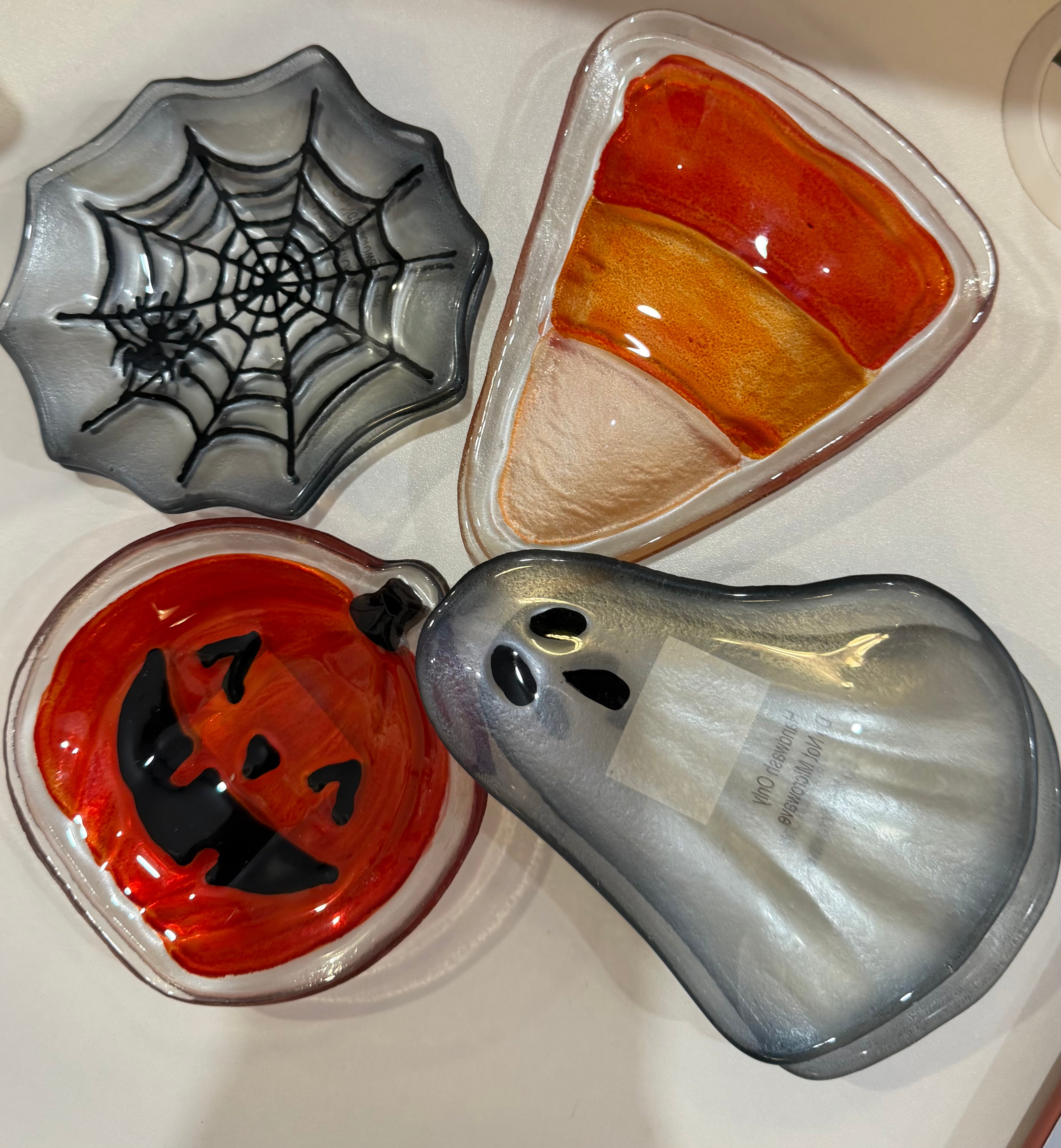 Halloween Tidbit Plates